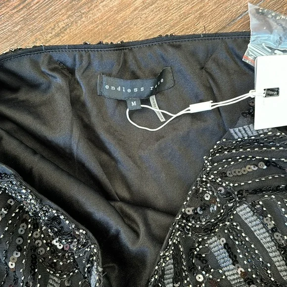 New Endless Rose Sequin Mini Skirt Size M - Picture 6 of 11